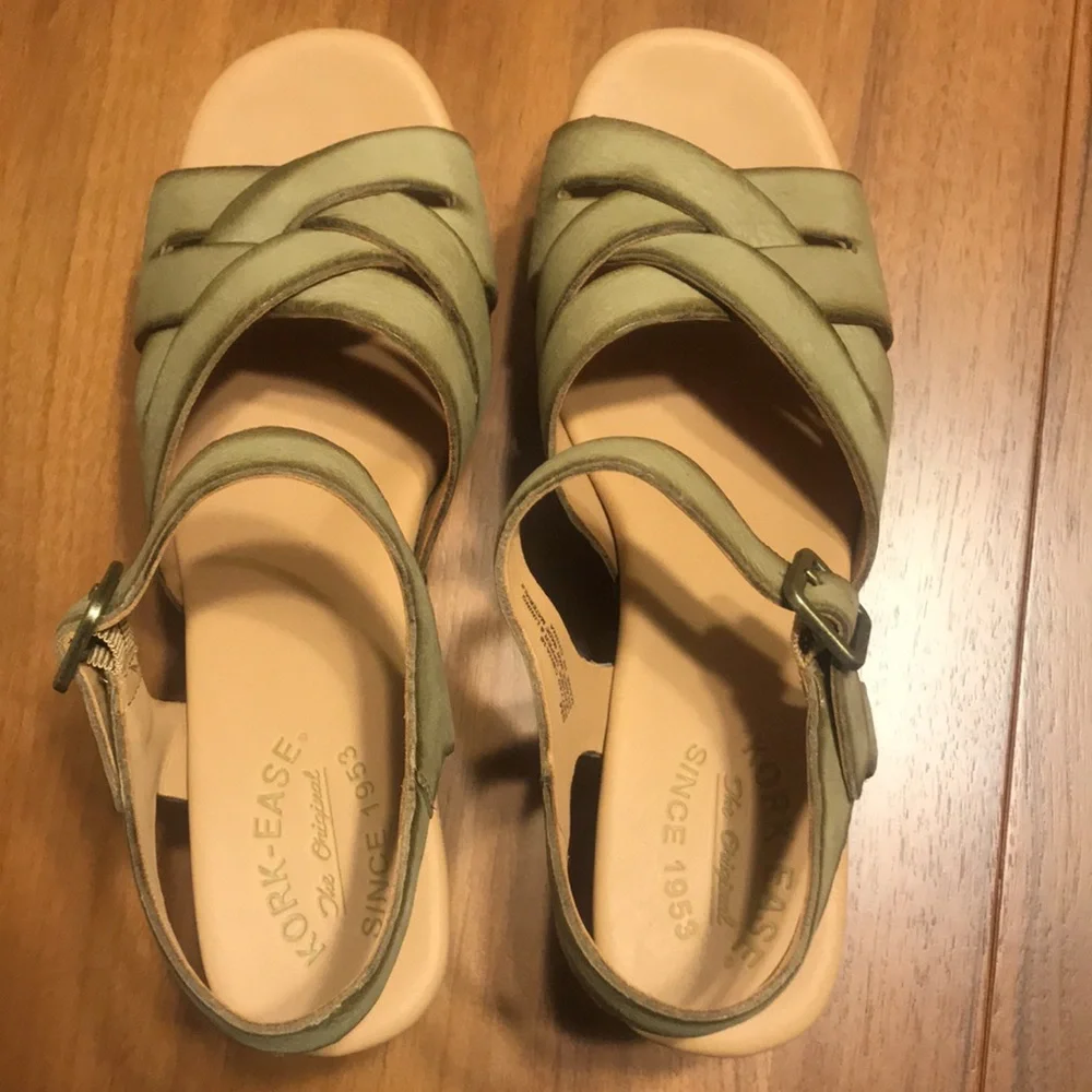 Kork-Ease Wasau Platform Sandals, light green, size 9 (40.5) - Picture 6 of 7